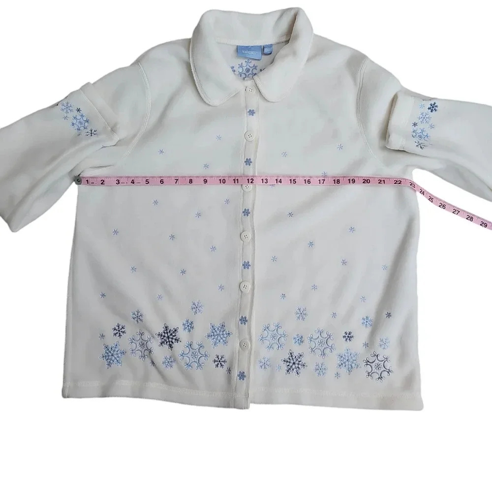 Croft & Barrow Women XL Fleece White Snowflake Jacket Button Iconic Grandmacore - Picture 6 of 7